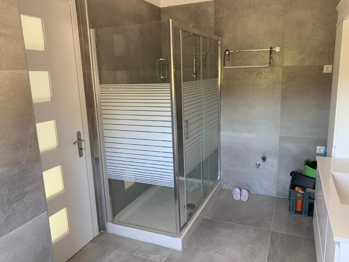 Livas Almyri Seafront Flat Leilighet Kato Almiri Eksteriør bilde